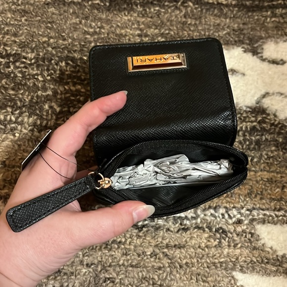 Tahari Mini Black Wallet - Picture 5 of 6